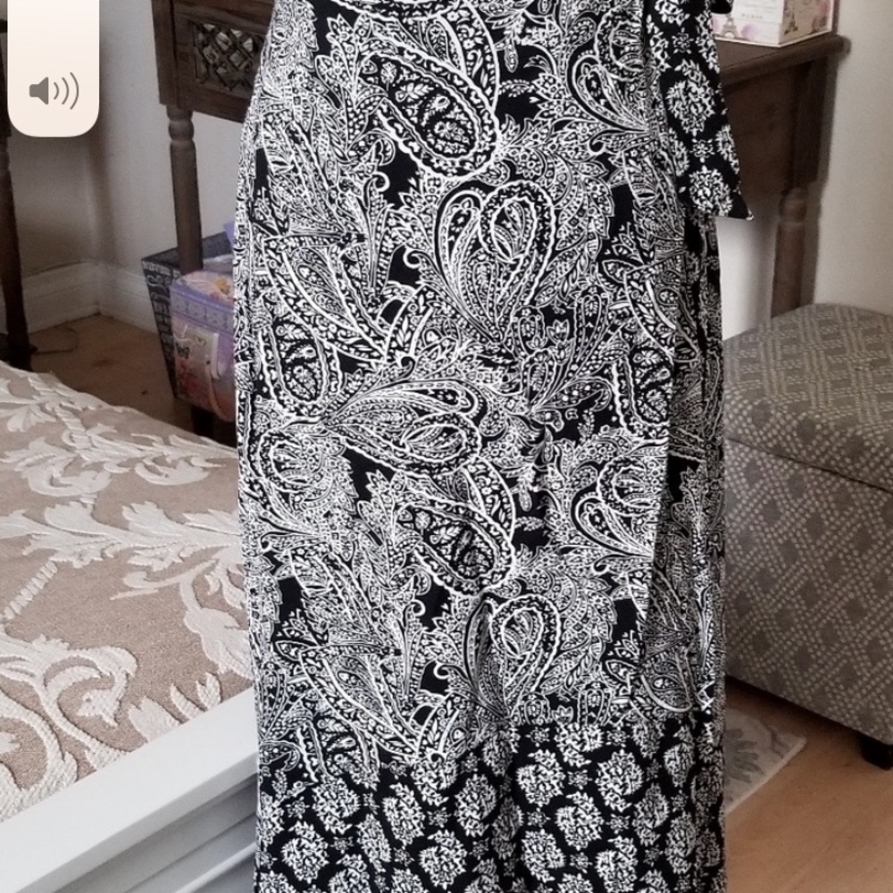 Jones New York Skirt